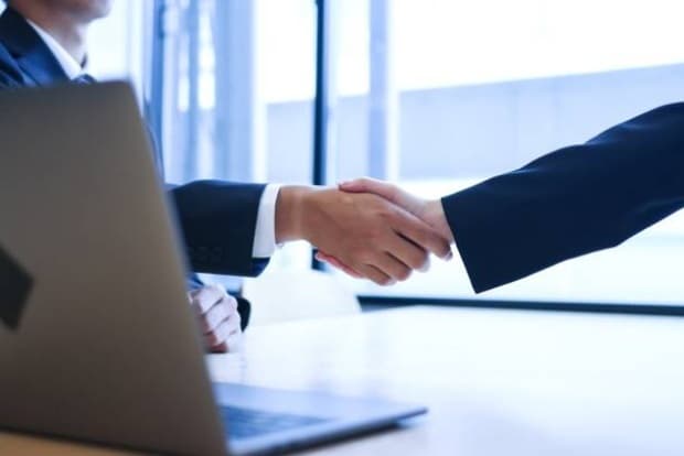 内定取消の通知が来たら:交渉前に送る内容証明の書き方(行政書士解説)